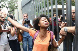 Amanda Alli, estudante de 19 anos, ganhou uma bolsa de estudos de um cursinho Agência Estado