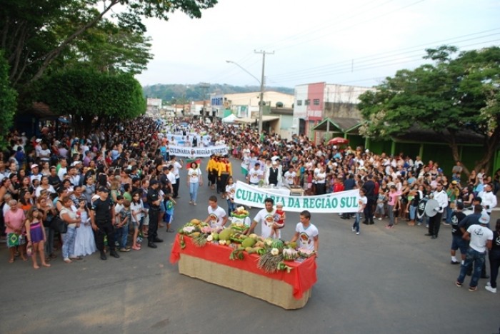 desfile_11_comida_04_09_2012_07_52