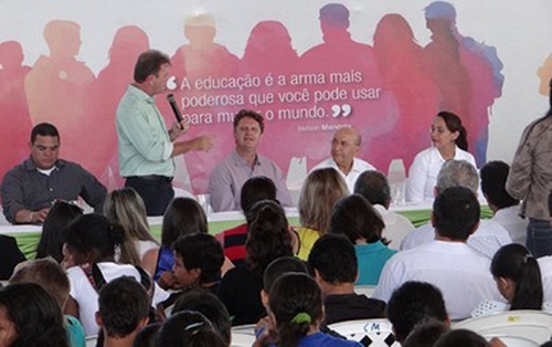 Luizinho-Goebel-em-abertura-de-ano-letivo