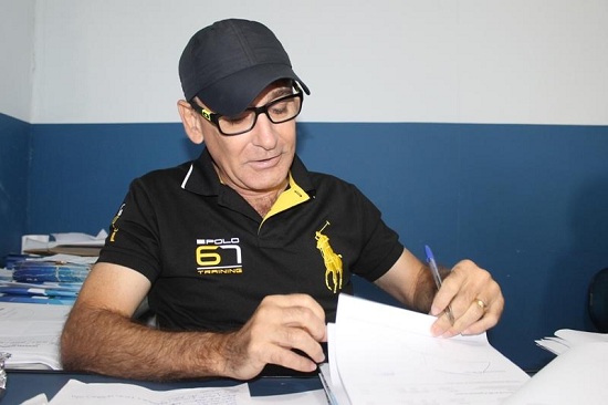 Prefeito Alex Testoni anuncia que vai pagar o novo piso aos professores de Magistério