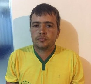 Gilberto Guilherme Neimog guardava as armas. 