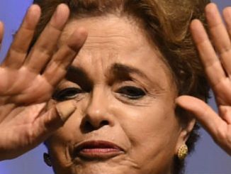 DILMA ROUSSEFF É AFASTADA DA PRESIDÊNCIA DA REPÚBLICA