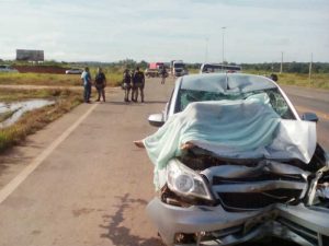 Mulher morre após se envolver em grave acidente na BR-364 4