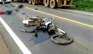 acidente motor x carreta