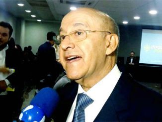 Confúcio Moura