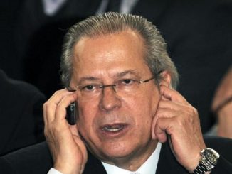 José Dirceu pode ter perdão da pena, após ser condenado a sete anos e 11 meses de prisãoWilson Dias/Agência Brasil