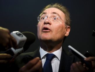 Os senadores, no entanto, protestaram sobre o curto prazo e, após os apelos dos colegas, Jucá anunciou que a próxima reunião da comissão para tratar do tema ocorrerá em 16 de agosto.
