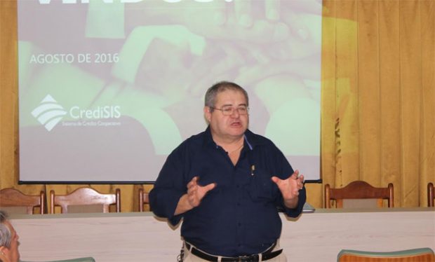 Gilberto Borgio está a frente do sistema CrediSIS há 20 anos