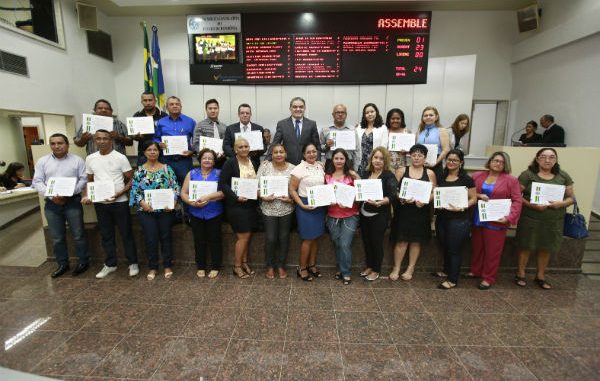 Aélcio disse que sempre teve vontade de trabalhar em prol da educação e que esta homenagem às escolas, indiretamente homenageia a todos os alunos que passaram por elas.