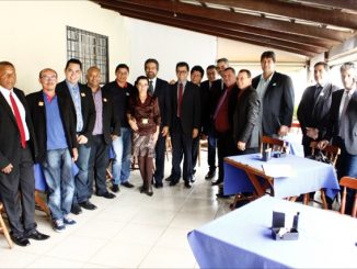 Senador Raupp e Marinha debatem com mais de 30 prefeitos ações para desenvolver Municípios