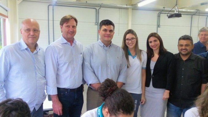 A Prefeitura de Cacoal por meio do Vice-prefeito Elcirone Deiró, e de Ricardo de Sá Vieira, representaram a prefeita Glaucione Rodrigues.