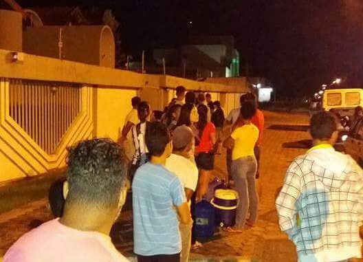 A cena não é no sertão nordestino, mas, em Ji-Paraná, banhada por dois grandes rios, cuja metade da população sofre sempre com a falta d'água