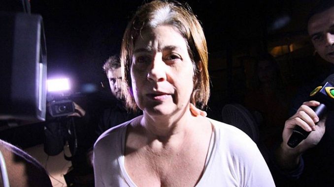 Proibida de deixar o Rio, a ex-governadora ficará em liberdade restrita, com recolhimento noturno, e terá de usar tornozeleira eletrônica.