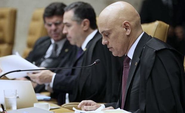 Brasília - O Supremo Tribunal Federal inicia sessão para julgar restrição ao foro privilegiado para parlamentares. Antonio Cruz/Agência Brasil