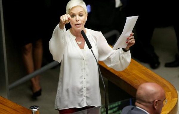 O nome da deputada do PTB foi sugerido pelo presidente Michel Temer, segundo o presidente nacional do partido e pai de Cristiane Brasil, Roberto JeffersonWilson Dias/Agência Brasil