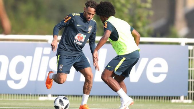 Neymar que, mesmo voltando de uma longa inatividade, por causa de uma lesão, teve intensa movimentação - Direitos reservados/Confederação Brasileira de Futebol