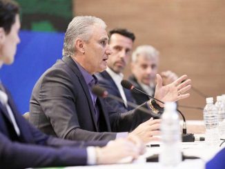 Tite convocará a seleção da Copa, cercado de expectativa sobre quem entra na vaga de Daniel Alves/Direitos reservados/Lucas Figueiredo-CB
