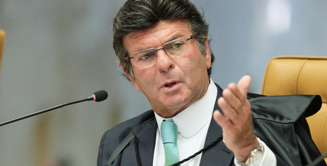 Segundo Luiz Fux, as fake news poluem o ambiente democrático