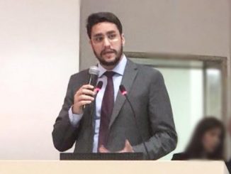 Tiago Cordeiro Nogueira é Procurador do Estado Presidente em exercício da APER.