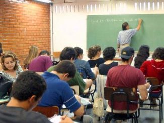 MEC suspende pagamento de parcelas do Fies
