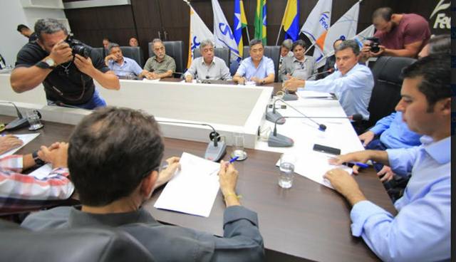 O candidato recebeu estudos econômicos e projetos para o turismo que poderão ser incorporados ao seu plano de governo