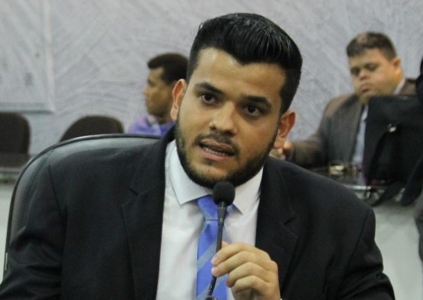 Welinton Negão pede que Procon fiscalize preços em postos de combustíveis