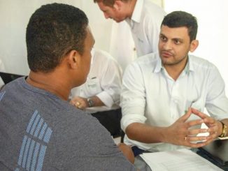 Colaboradores do CrediSIS prestam consultoria sobre as linhas de crédito