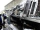 Bombeiros trabalham no local do acidente - AFP