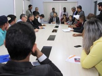 Reunião com taxistas para discutir o Projeto de Lei nº 2878 encaminhado pelo prefeito Marcito Pinto