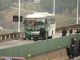 Sequestrador é baleado após manter reféns em ônibus Foto: Fabiano Rocha / Agência O Globo