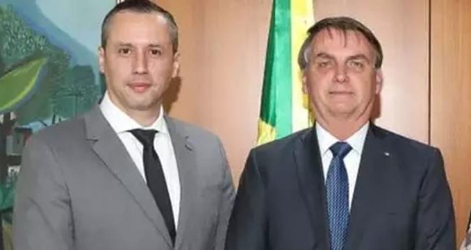 Bolsonaro decide exonerar Roberto Alvim