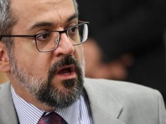 Weintraub diz que MEC vai recorrer da decisão de mudança no Enem