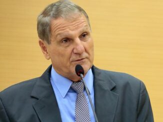 Adelino Follador cobra do Executivo o pagamento de insalubridade aos servidores da Saúde