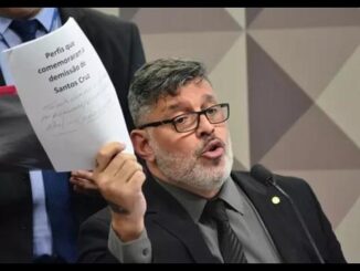 Juíza manda Frota indenizar ex-líder do PT por fake news