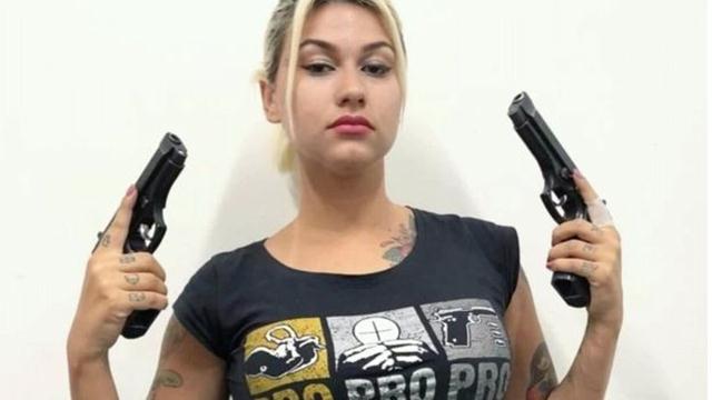 Sara Winter é expulsa do DEM por “descumprimento dos deveres éticos”