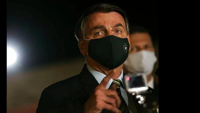 Bolsonaro diz que fez “chapa do pulmão” e fará exame para o novo coronavírus