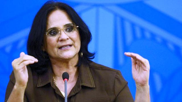 Ministra da Mulher, Família e Direitos Humanos, Damares Alves; participa de coletiva de imprensa no Palácio do Planalto.