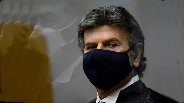 Luiz Fux testa positivo para covid-19