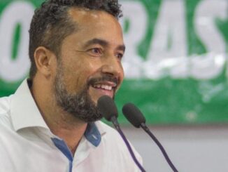 Justiça suspende processo de cassação contra Isaú