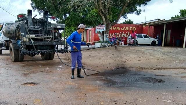 Ampliadas frentes de tapa-buracos em Ji-Paraná