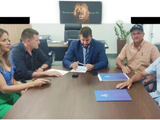 Deputado Nim Barro em reunião com o prefeito de Urupá Celso Lang.