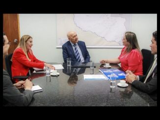 Confúcio Moura garante para Cláudia de Jesus retomada do Morar Melhor em Ji-Paraná