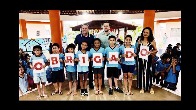 VILHENA - Beneficiadas centenas de crianças do ensino fundamental com emendas de Cirone Deiró
