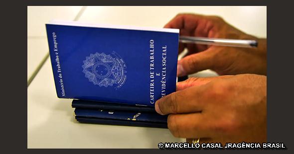 Brasil cria mais de 147 mil empregos com carteira assinada em agosto