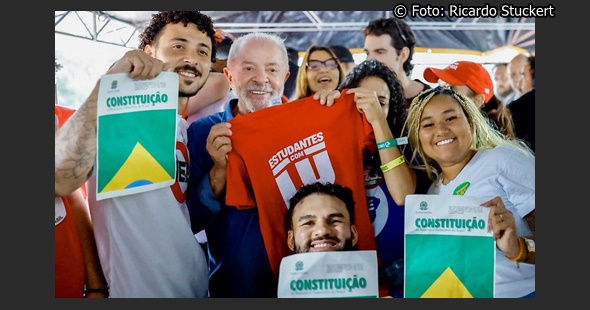 Lula garante versão universitária do “Pé de Meia” caso seja reeleito